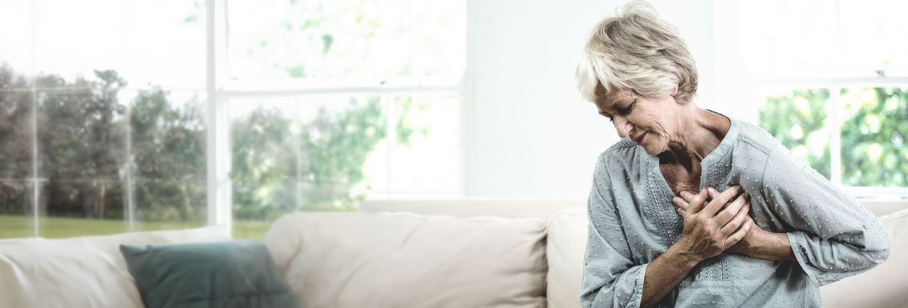 Vrouw van middelbare leeftijd, ontdek wat AF is